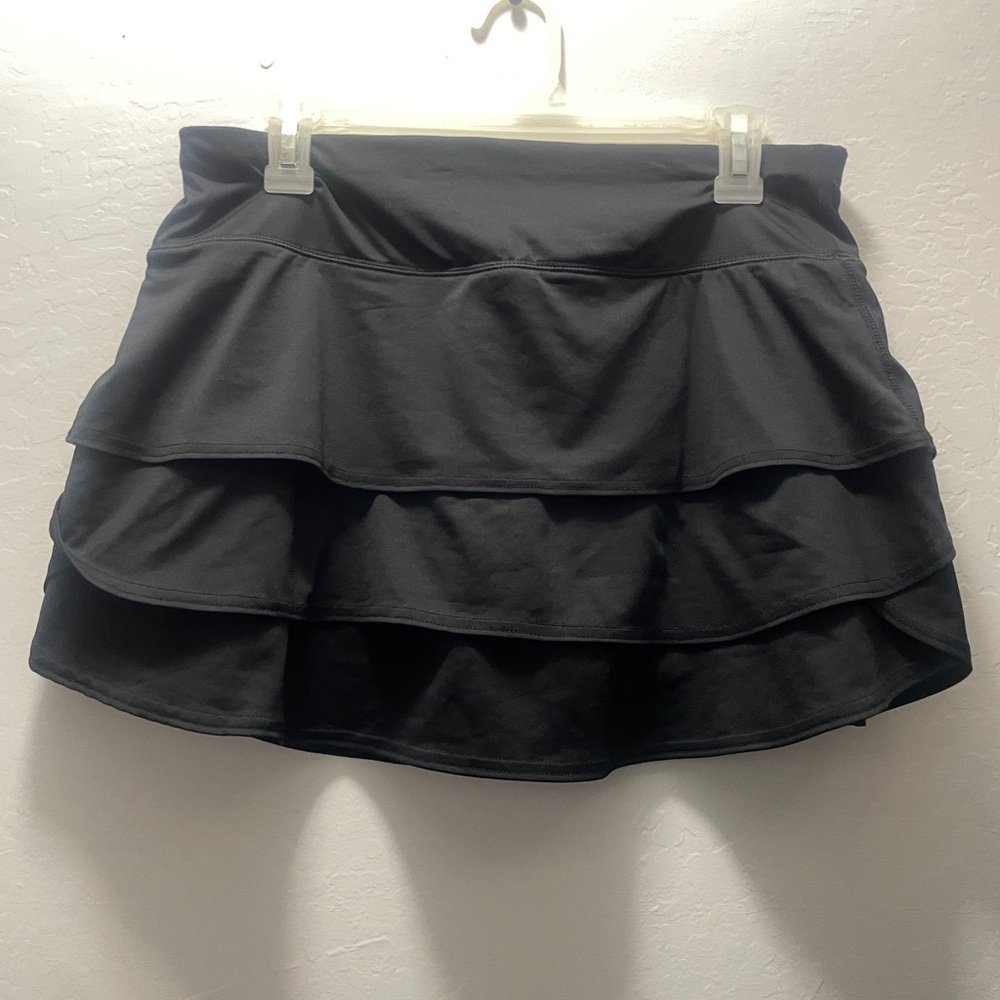 Athleta Black Tiered Active Skort
